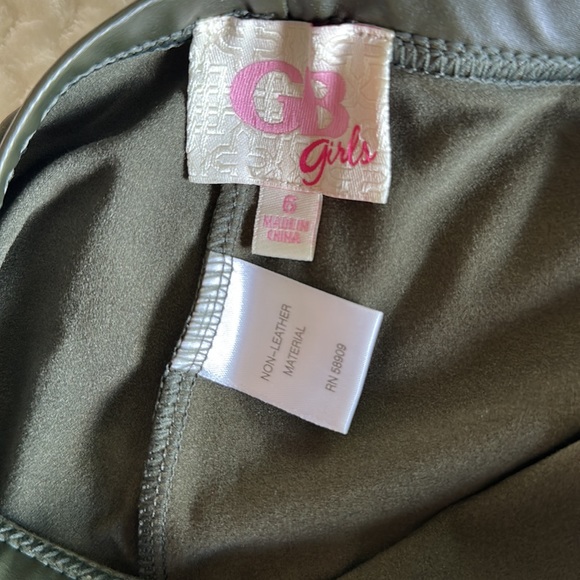 Stretch soft leggings faux leather military green with little use - Picture 3 of 4